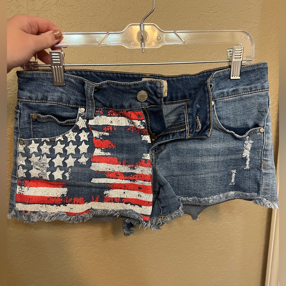American Flag Cut off shorts